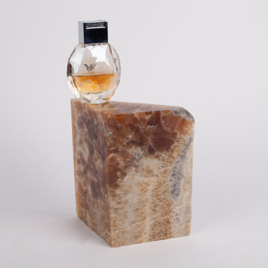 Alabaster Triangle Ornament, Onyx Triangle, Alabaster Ornament, Marble Ornament, Triangle Shape Ornament, Primitive Decoration Onyx